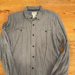 Men’s large LLBean slightly fitted button down